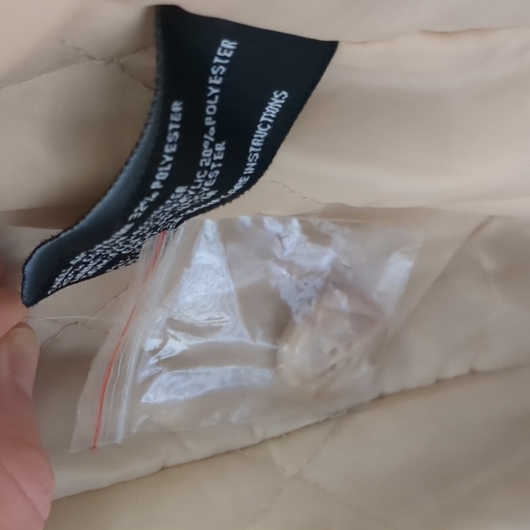 Brocade evening coat with removable faux fur collar - Picture 5 of 5